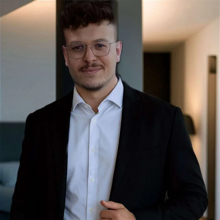Mücahit Aksoy, Gründer und Inhaber von Advolute